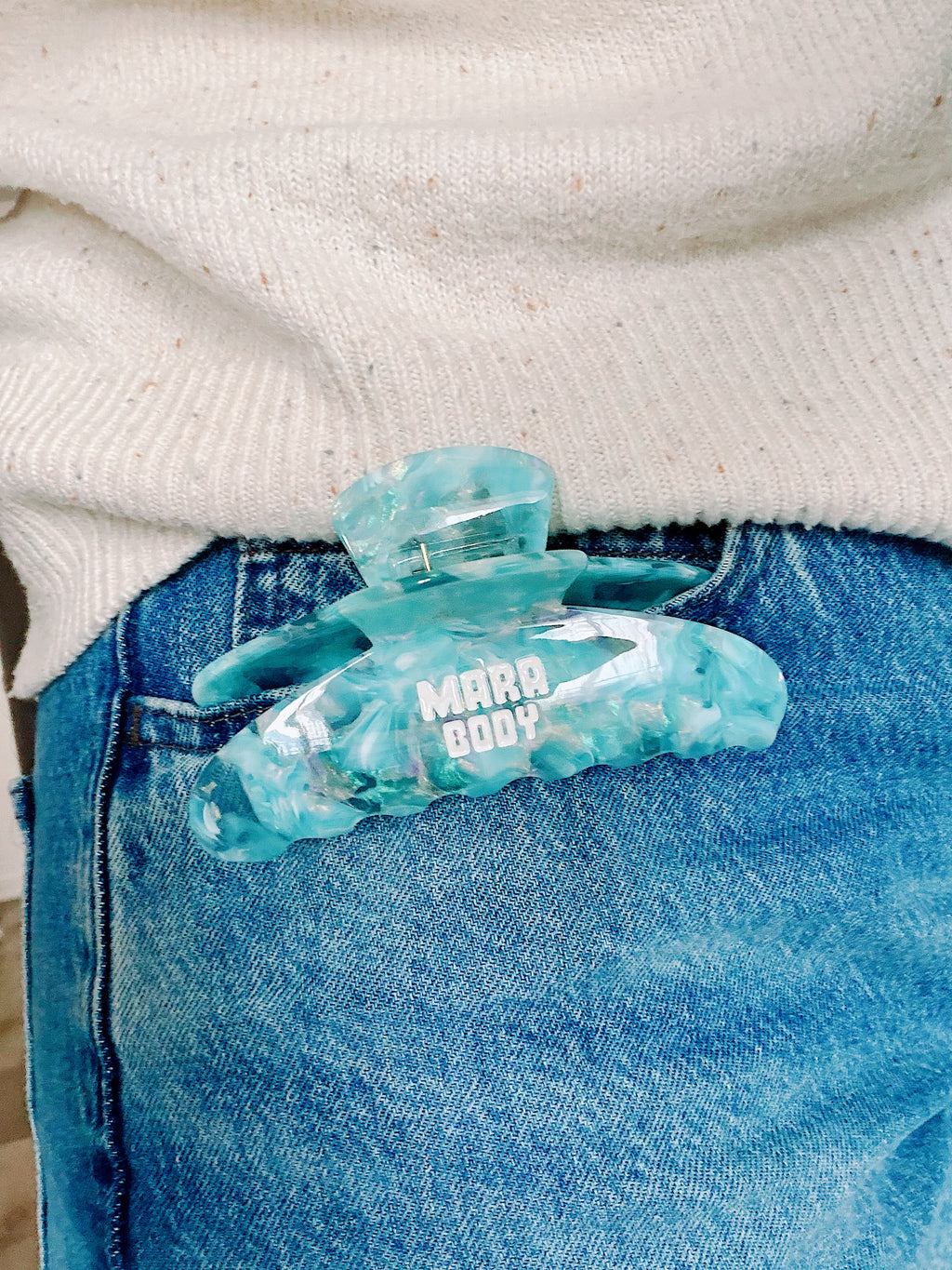 Cyan Baby blue hair claw clip, hair claw clip hairstyles, hair claw clip canada, mara body hair claw clip, hair clip, hair clips, hair clip hairstyles, hair claw hairstyles, hair clips aesthetic, hair claw aesthetic, hair claw clip hairstyles, hair clips for women, hair clip hairstyles long hair, hair clip hairstyles medium hair