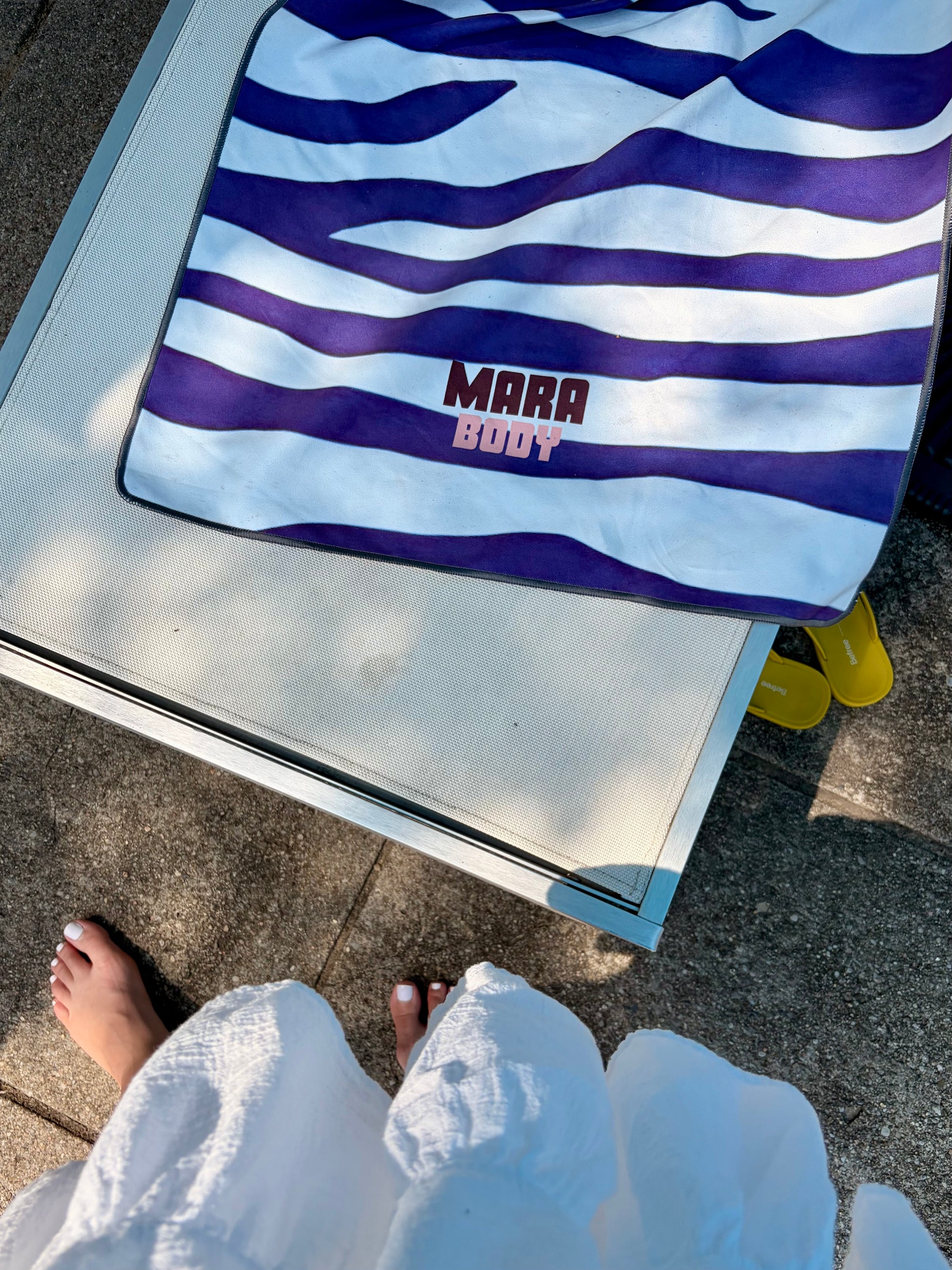 blue tiger yoga towel for hot yoga 